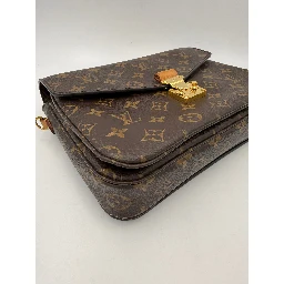 LOUIS VUITTON METIS Monogram Handbag
