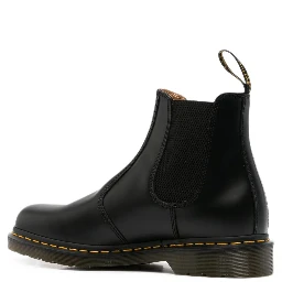 DR MARTENS Boots