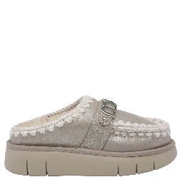 MOU Sandals