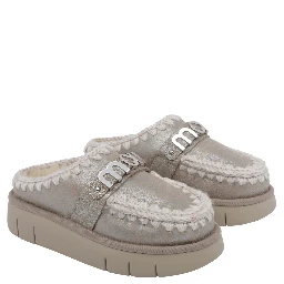 MOU Sandals