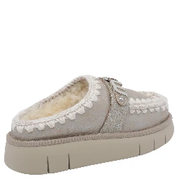 MOU Sandals
