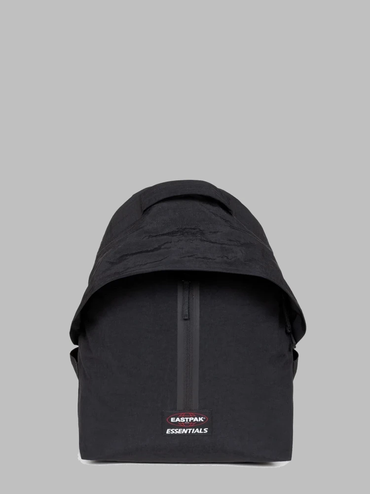 Zaino "Essentials"