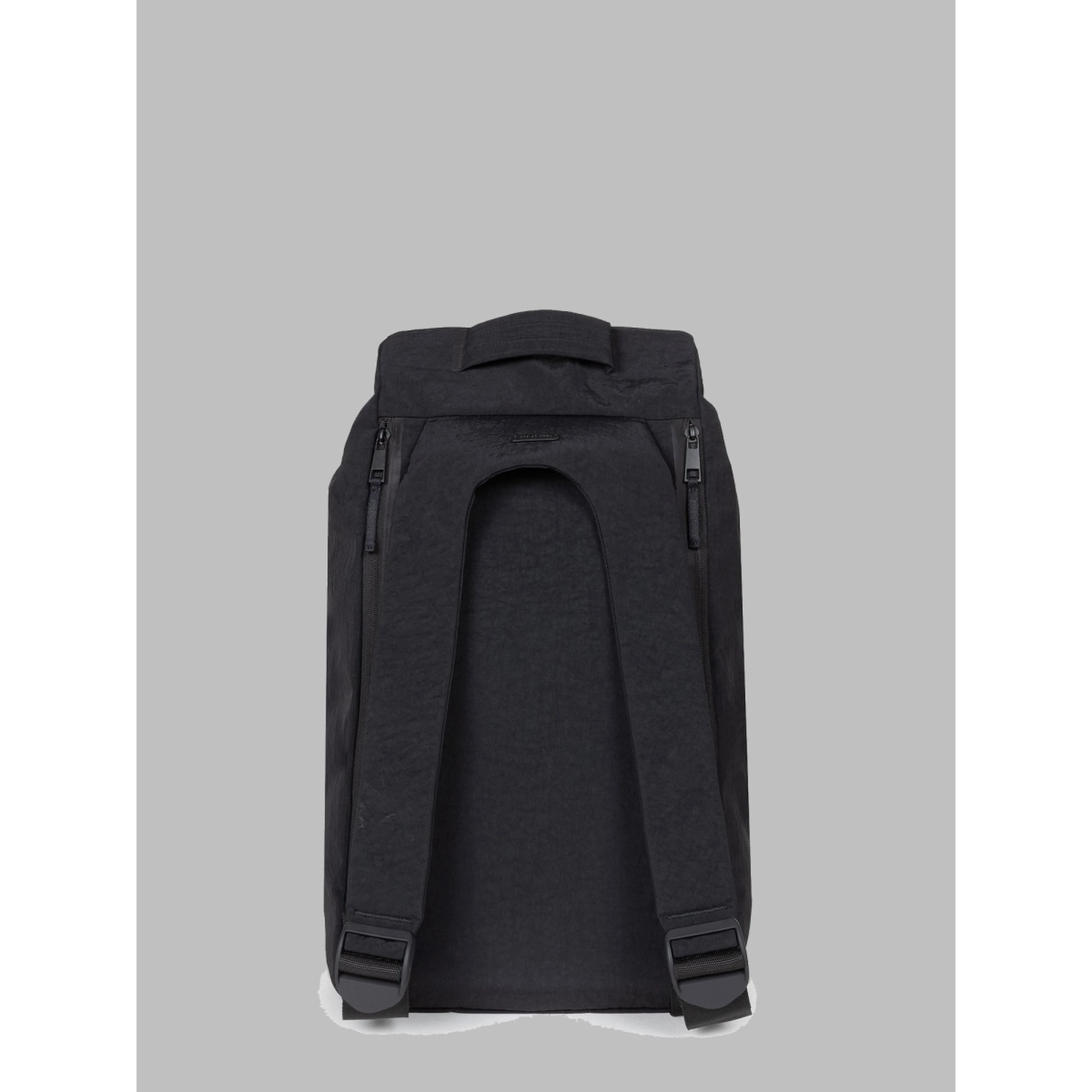 Zaino "Essentials"