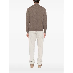 VENGERA Sweaters