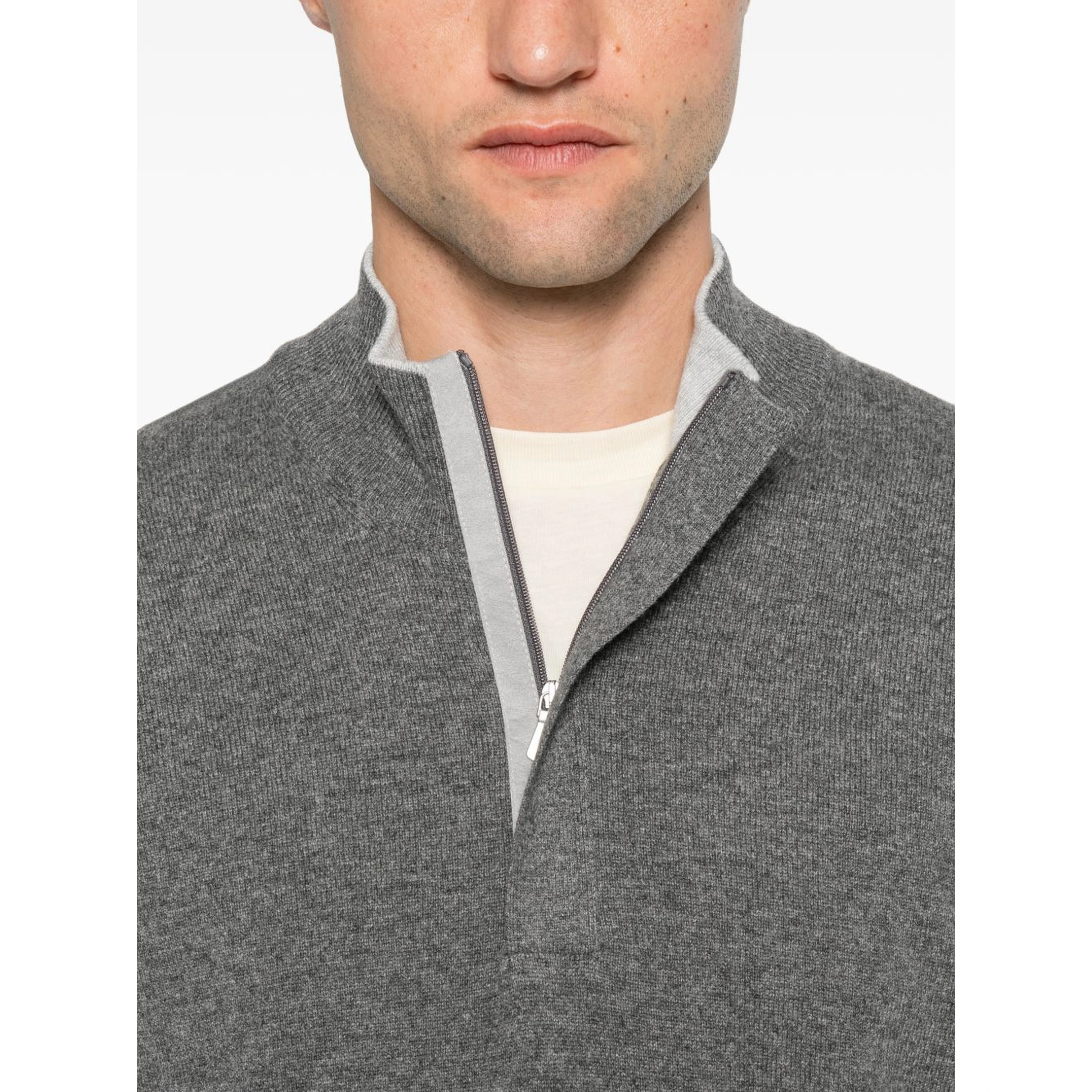 VENGERA Sweaters