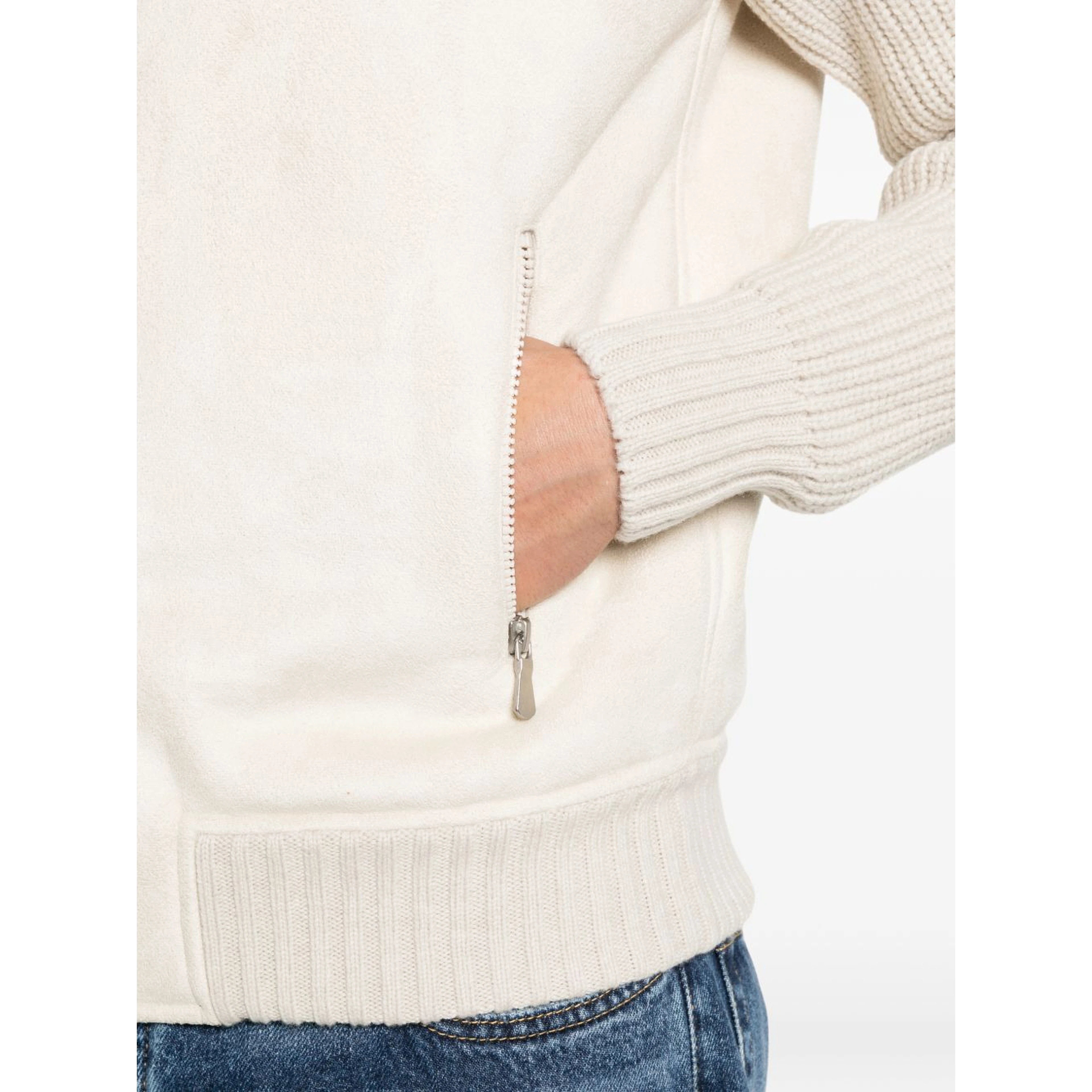 VENGERA Jackets
