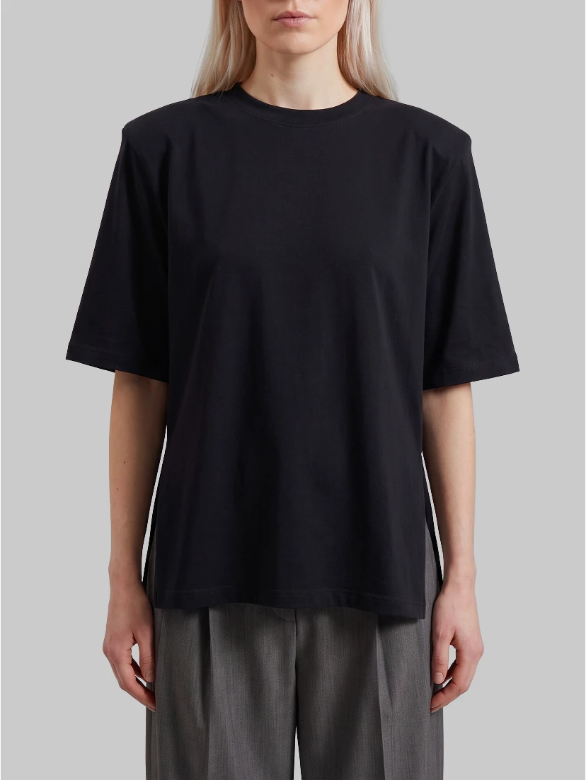 Black Anira padded T-shirt