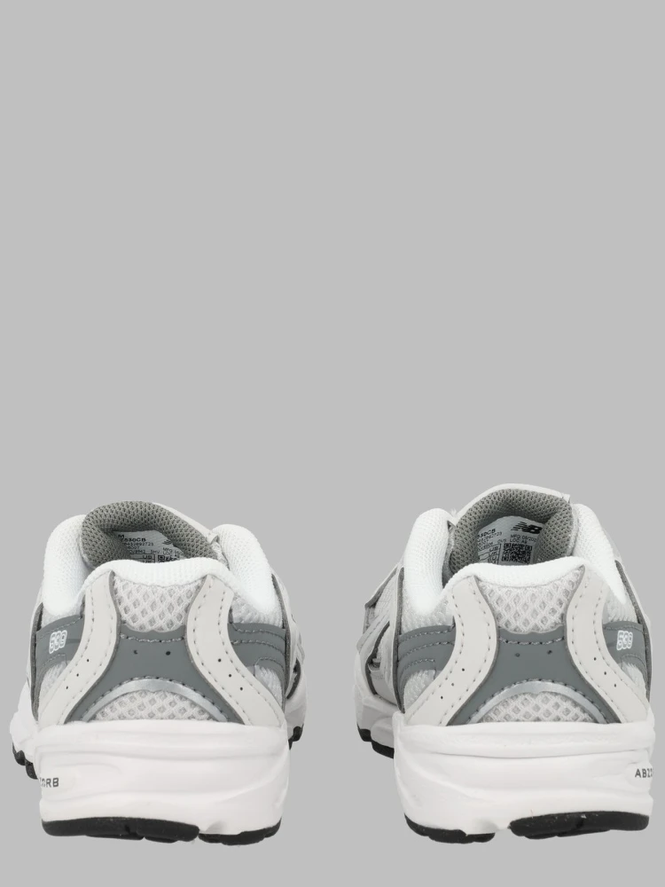 Sneaker 530 Bungee baby alternative