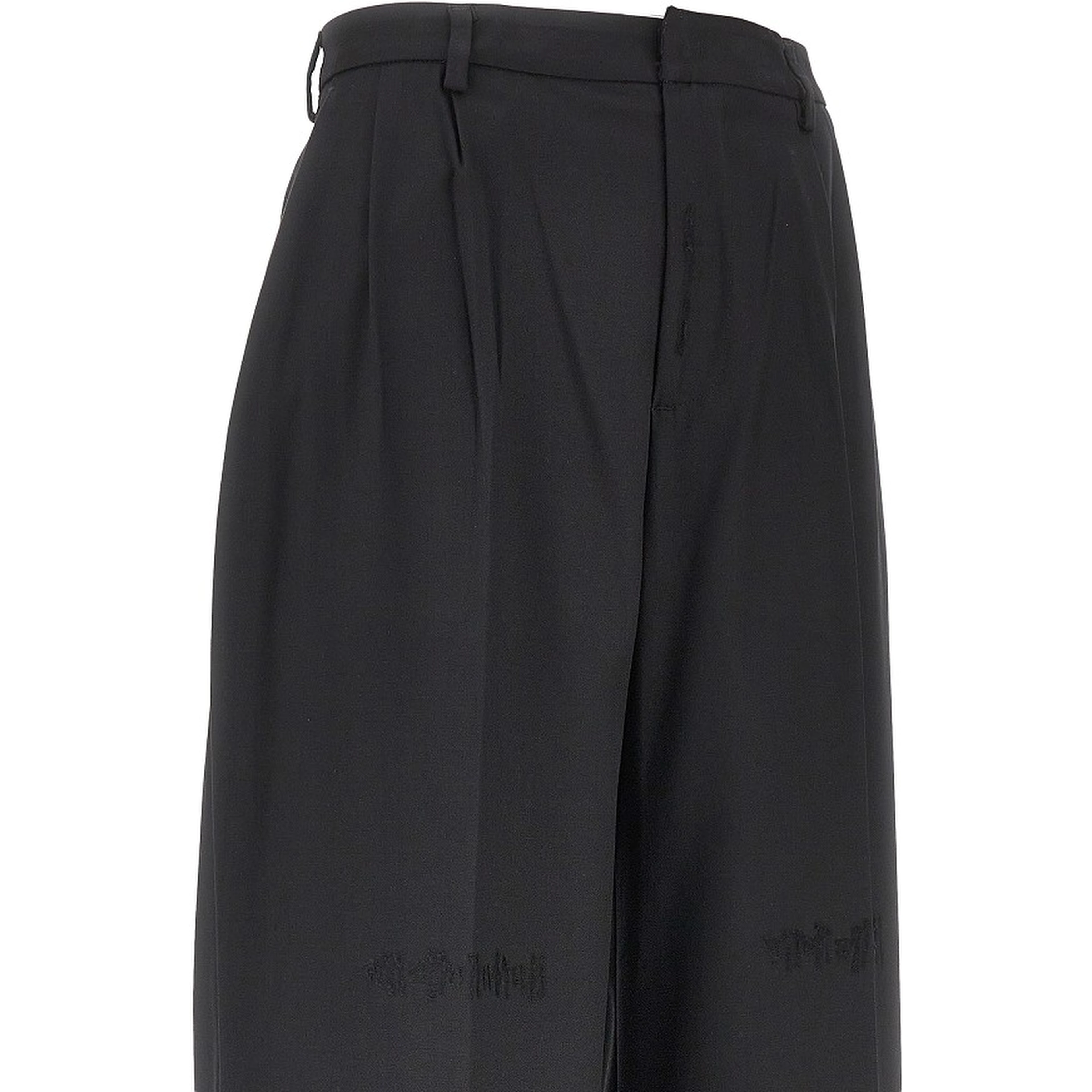 Distressed twill pants with darts
