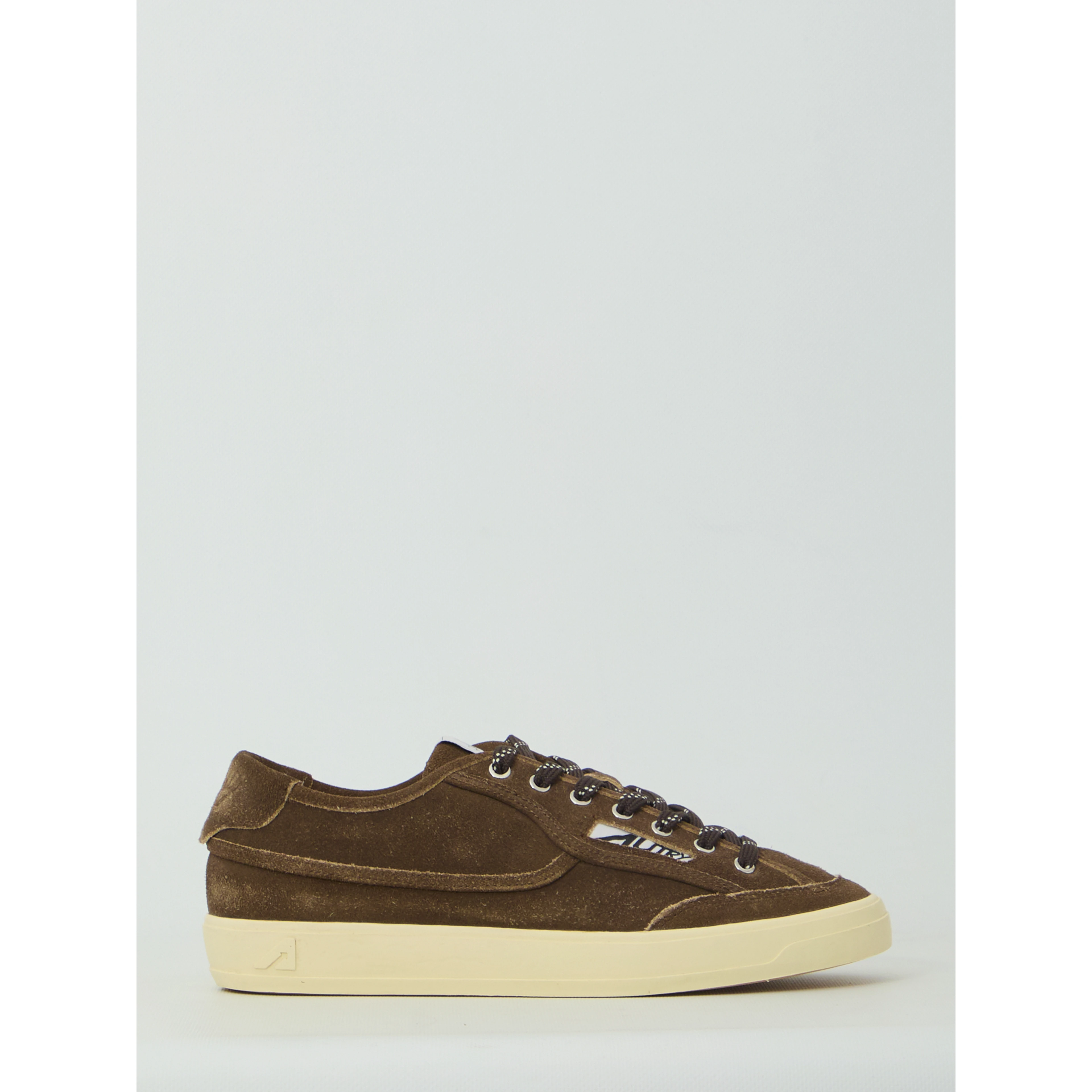 Windscape low sneakers in Mustang suede