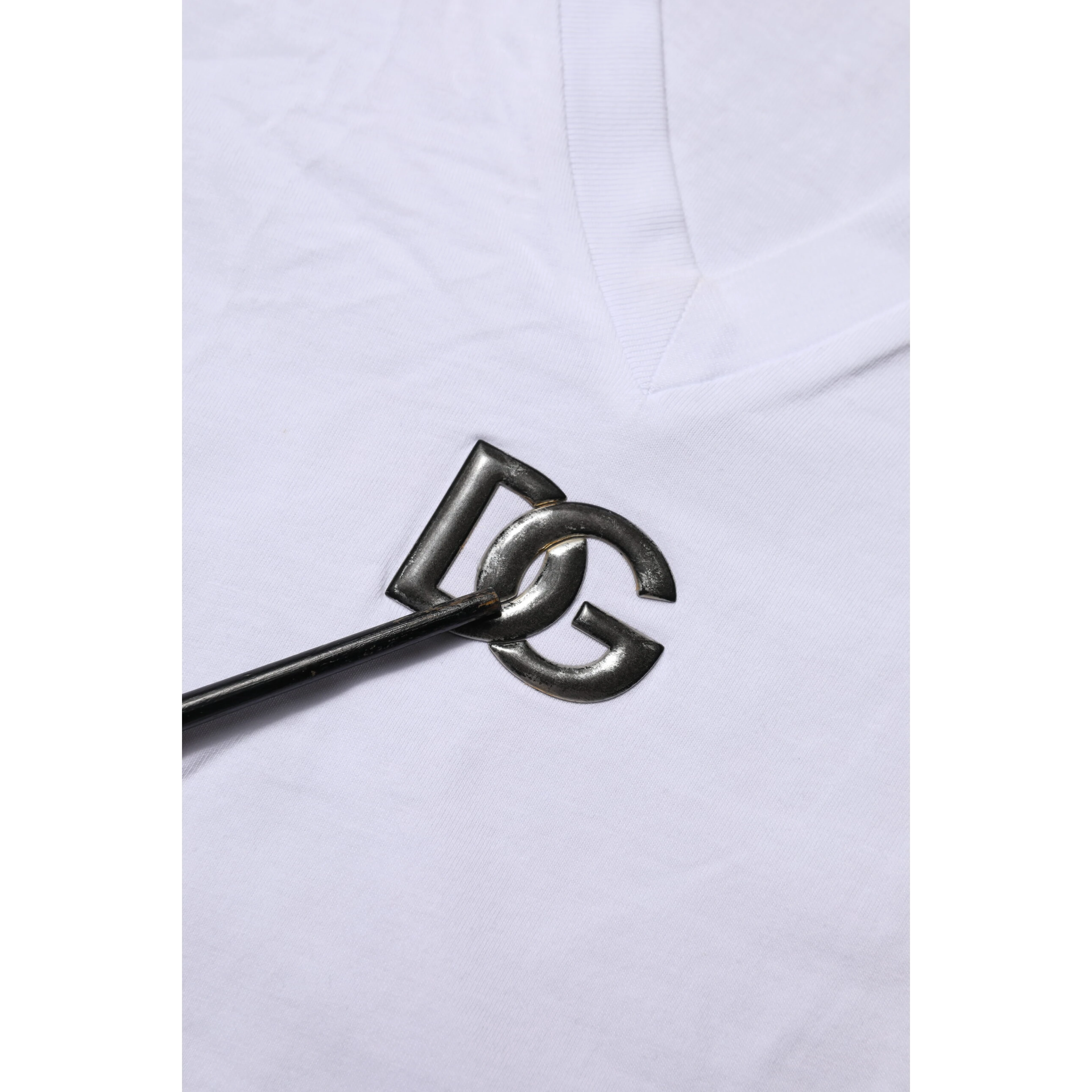 White Cotton V-Neck Short Sleeves T-Shirt