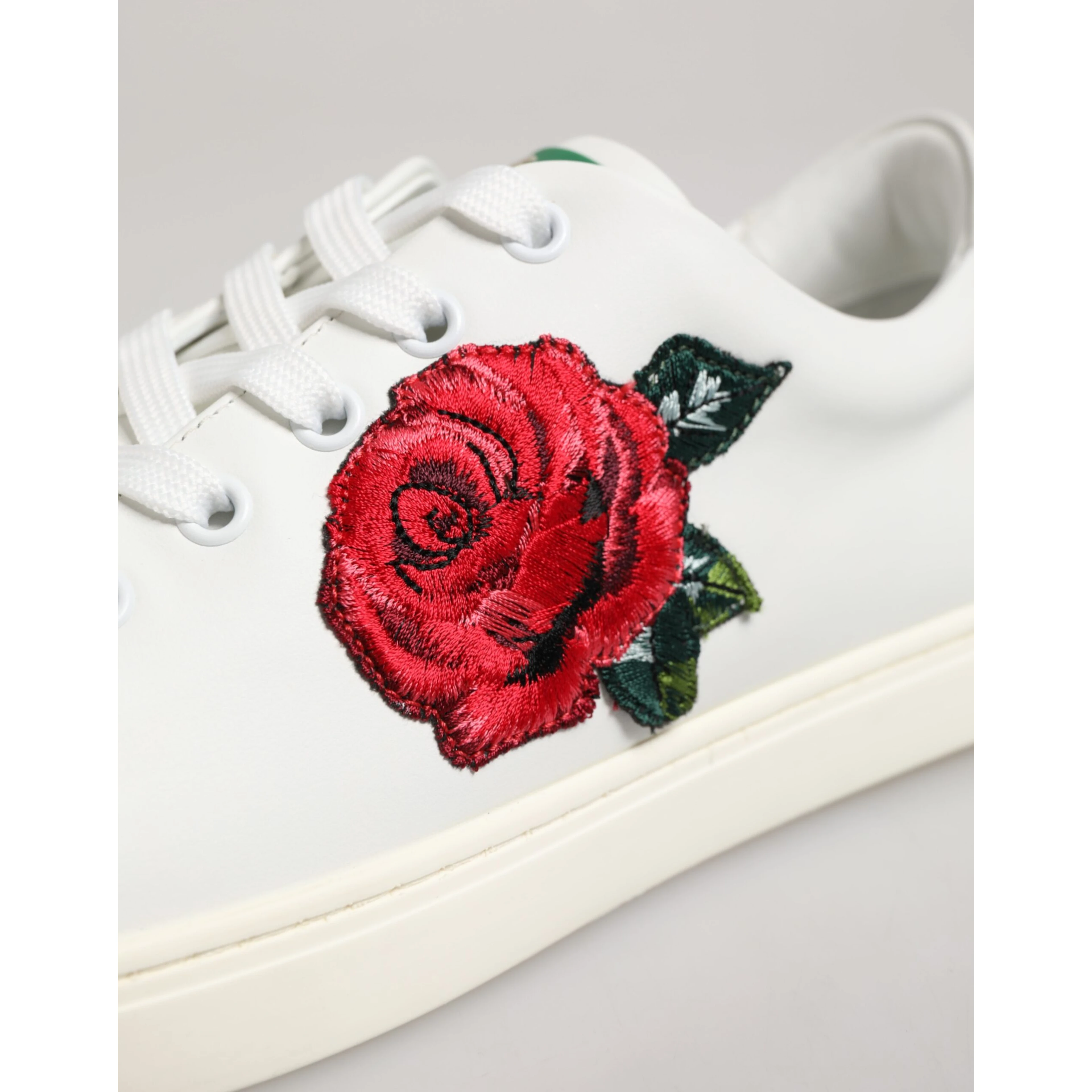 White Leather Rose Embroidery Low-Top  Shoes