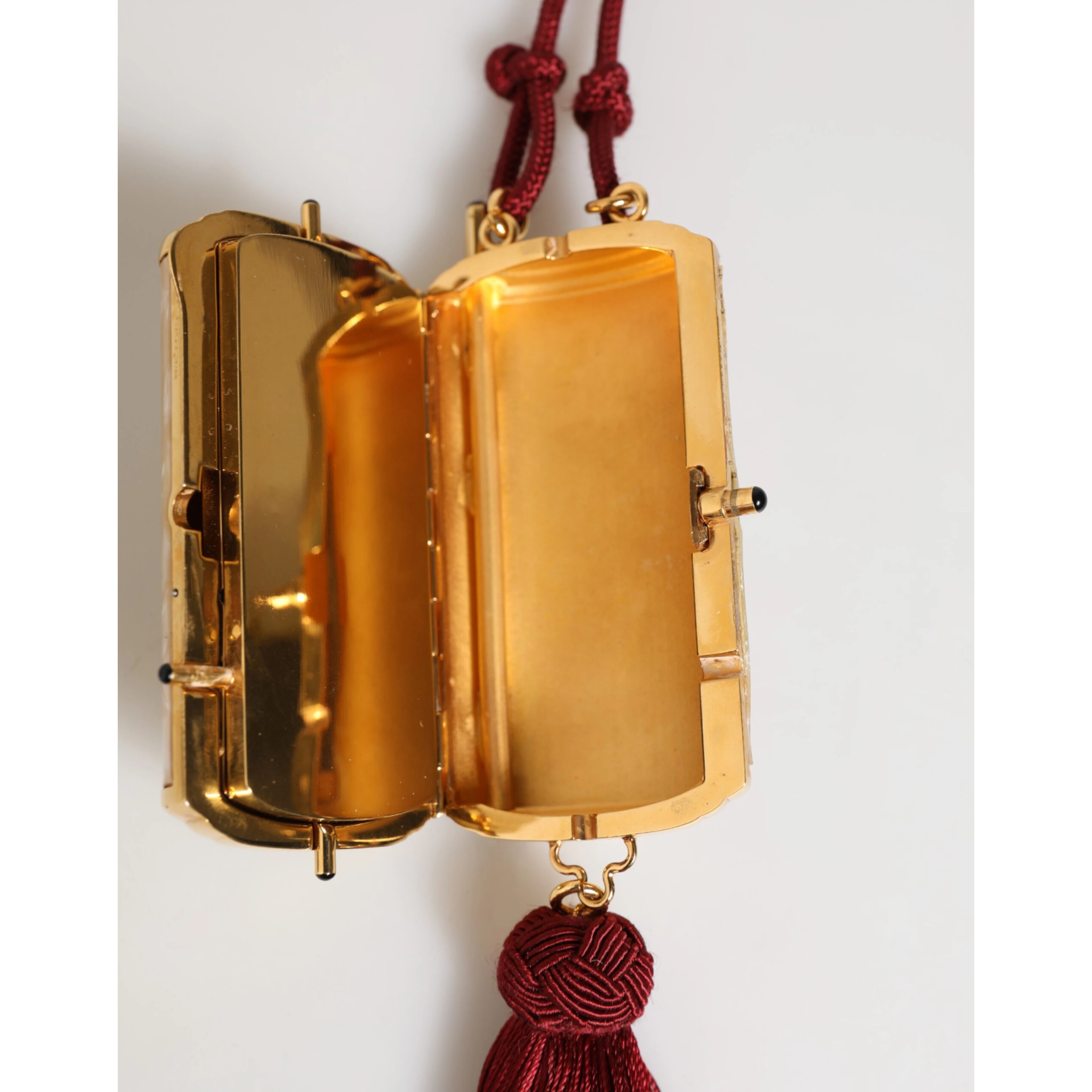 White Pearl Resin Gold Metal Red Tassel Pendant Bag