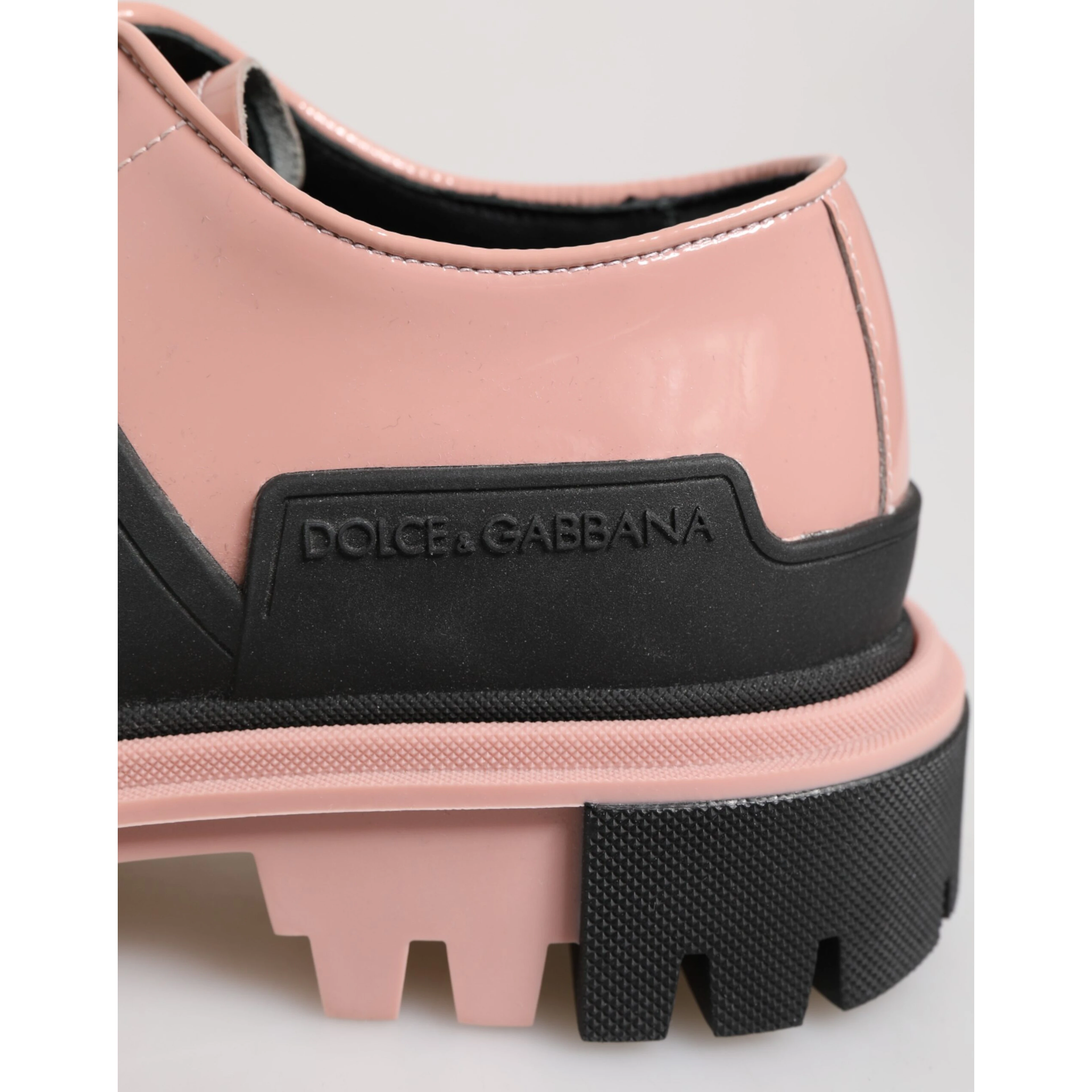 Light Powder Pink Black Leather Lace-Up Shoes