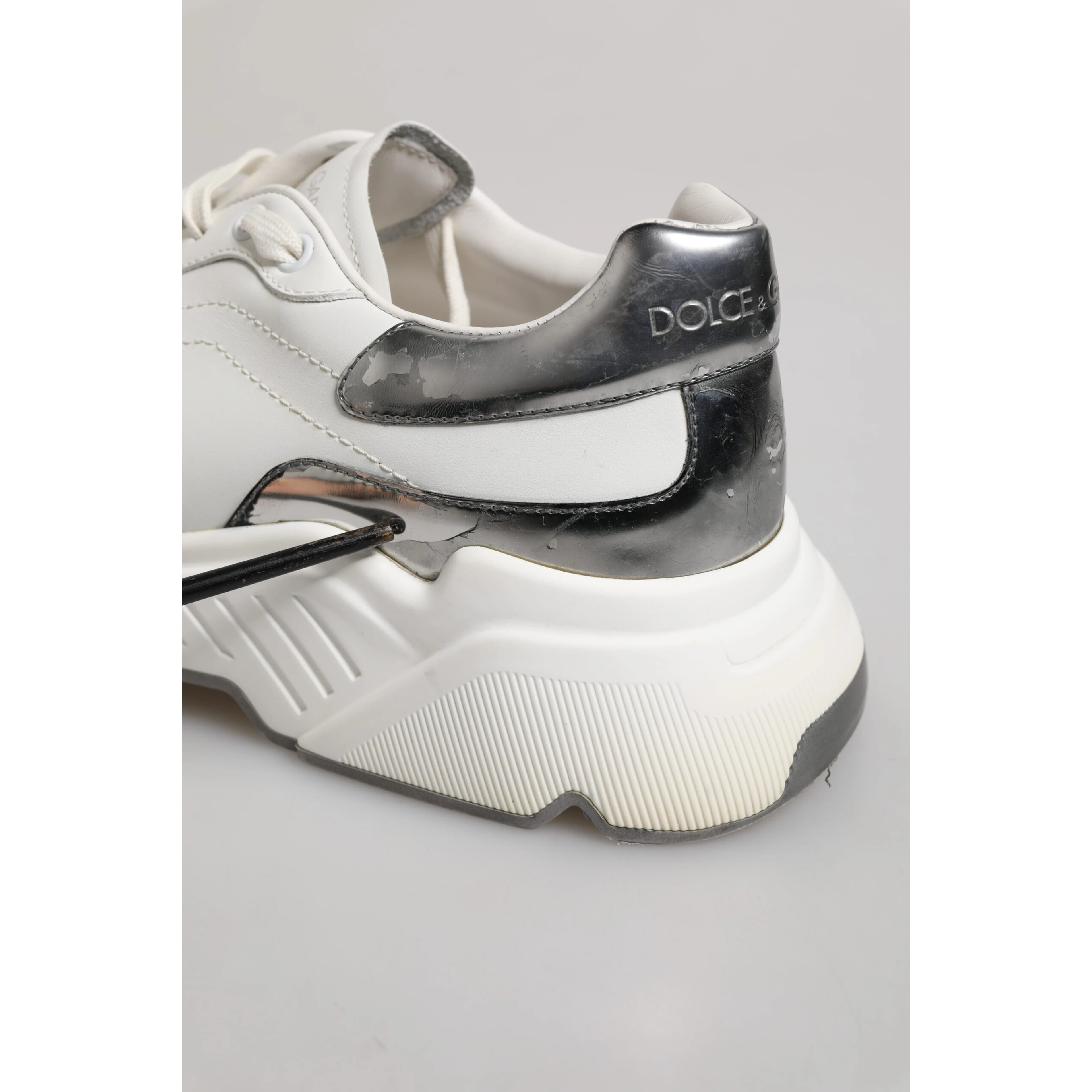 White Daymaster Leather Low Top Sneakers Shoes