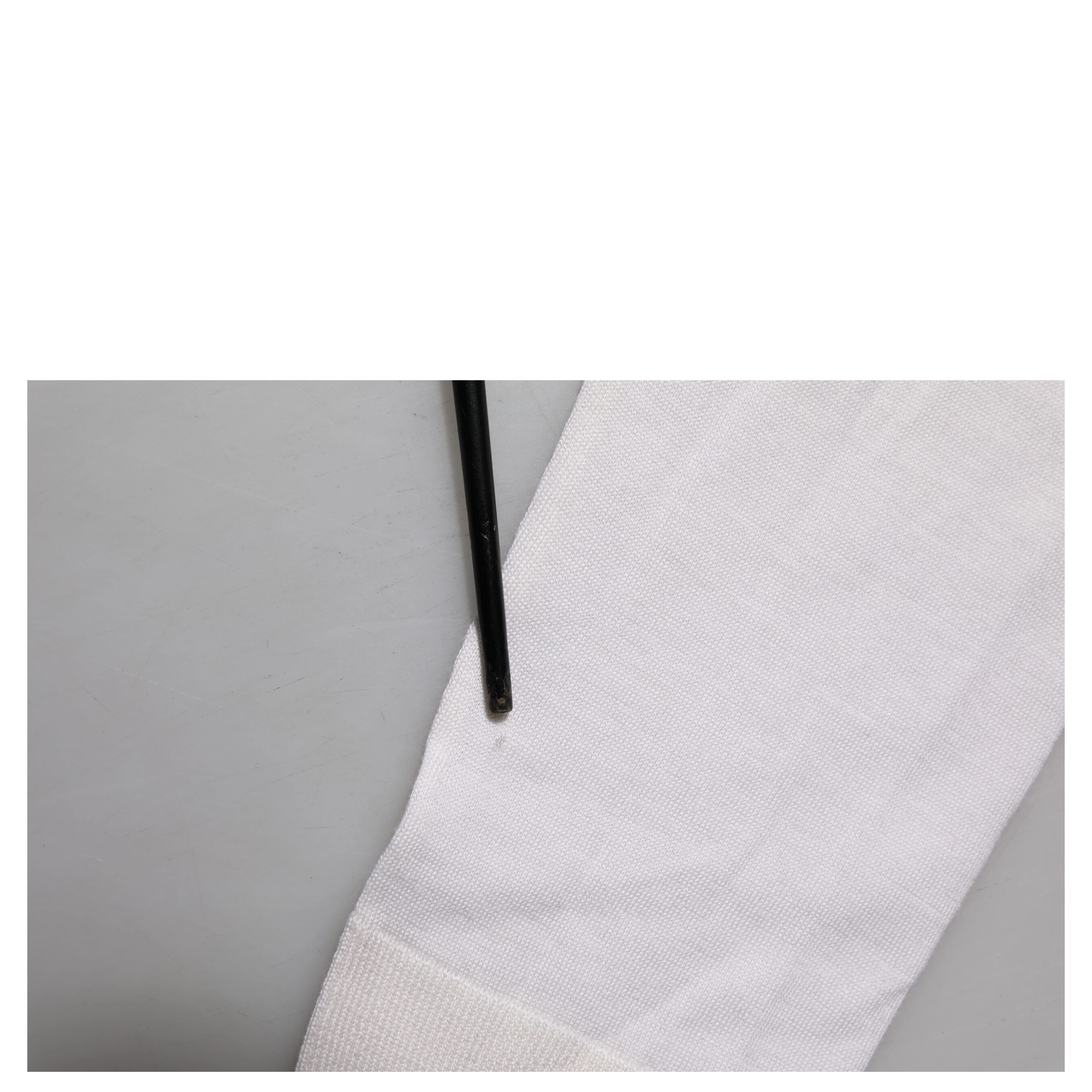 White Cashmere Logo V-neck Pullover Sweater