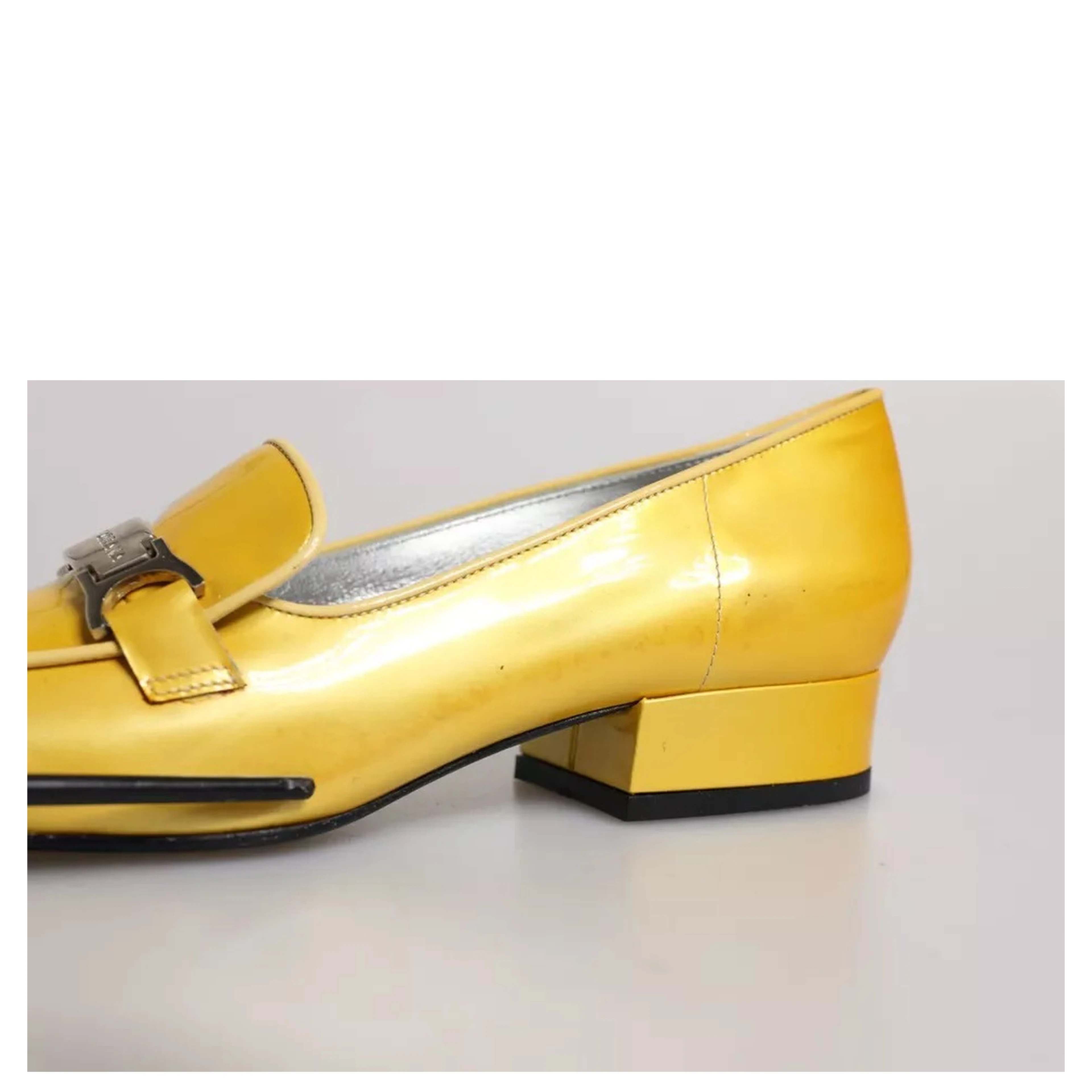 Yellow Leather Logo Plaque Slip On Mocassin Shoes