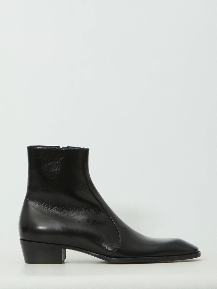 Black Aurelien boots