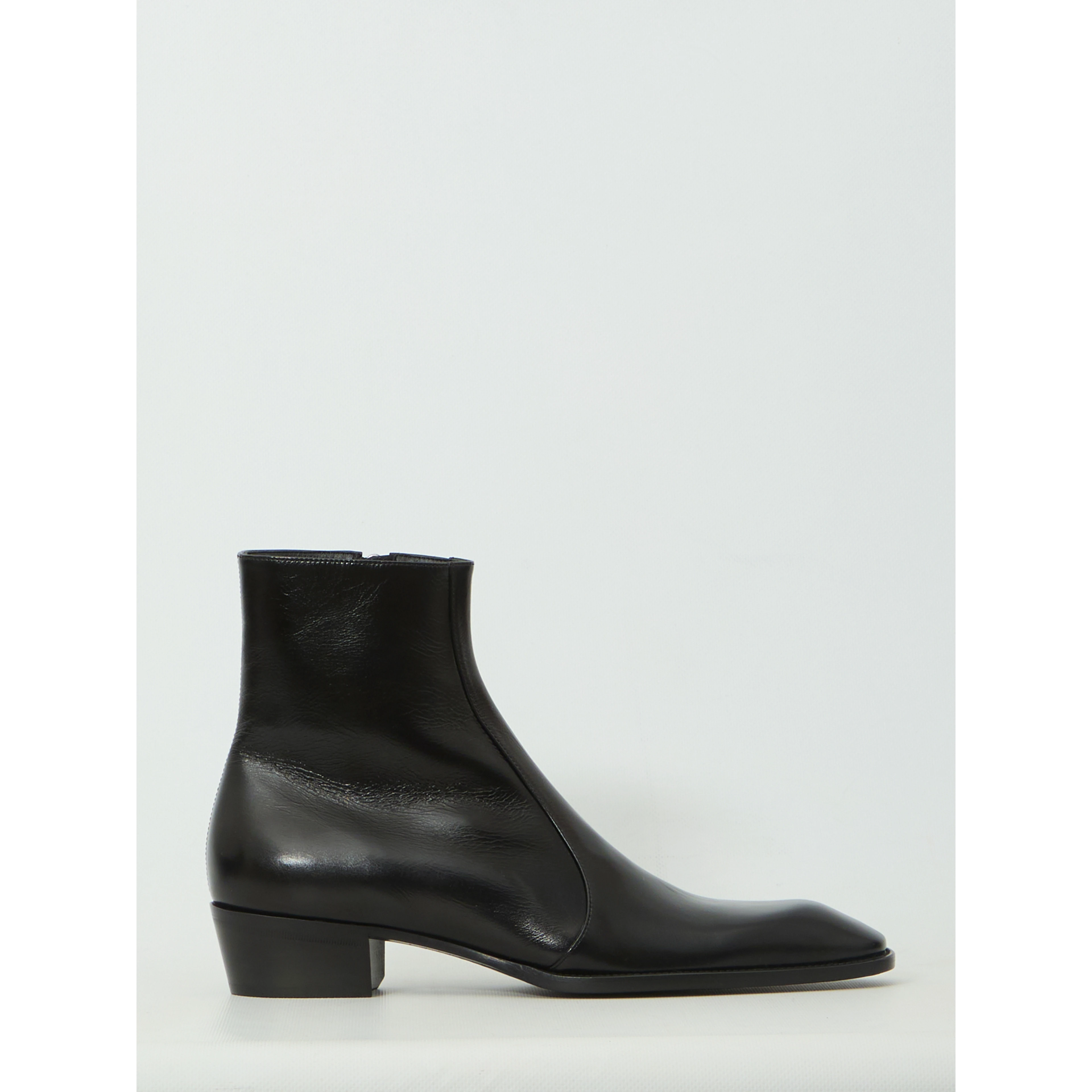 Black Aurelien boots
