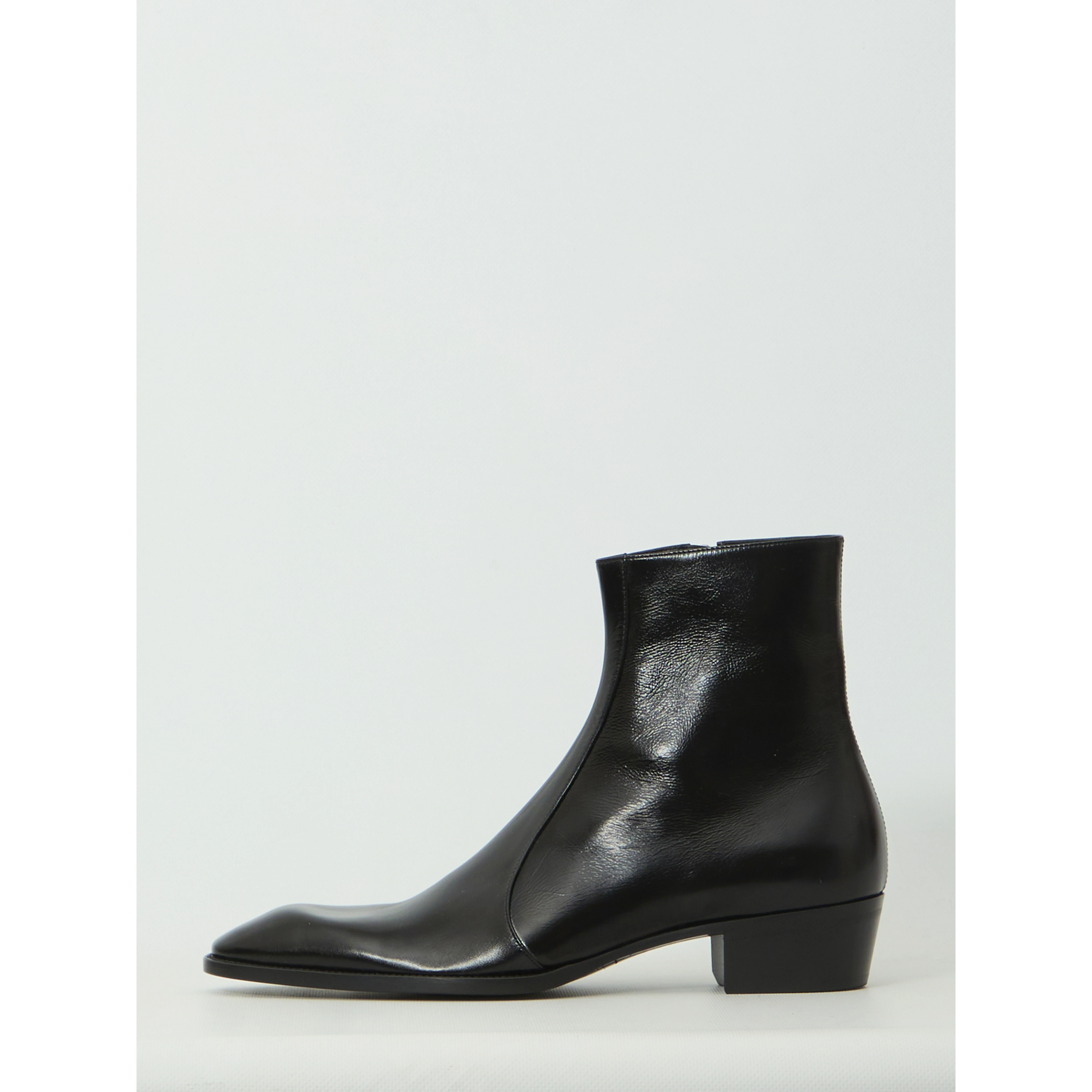 Black Aurelien boots