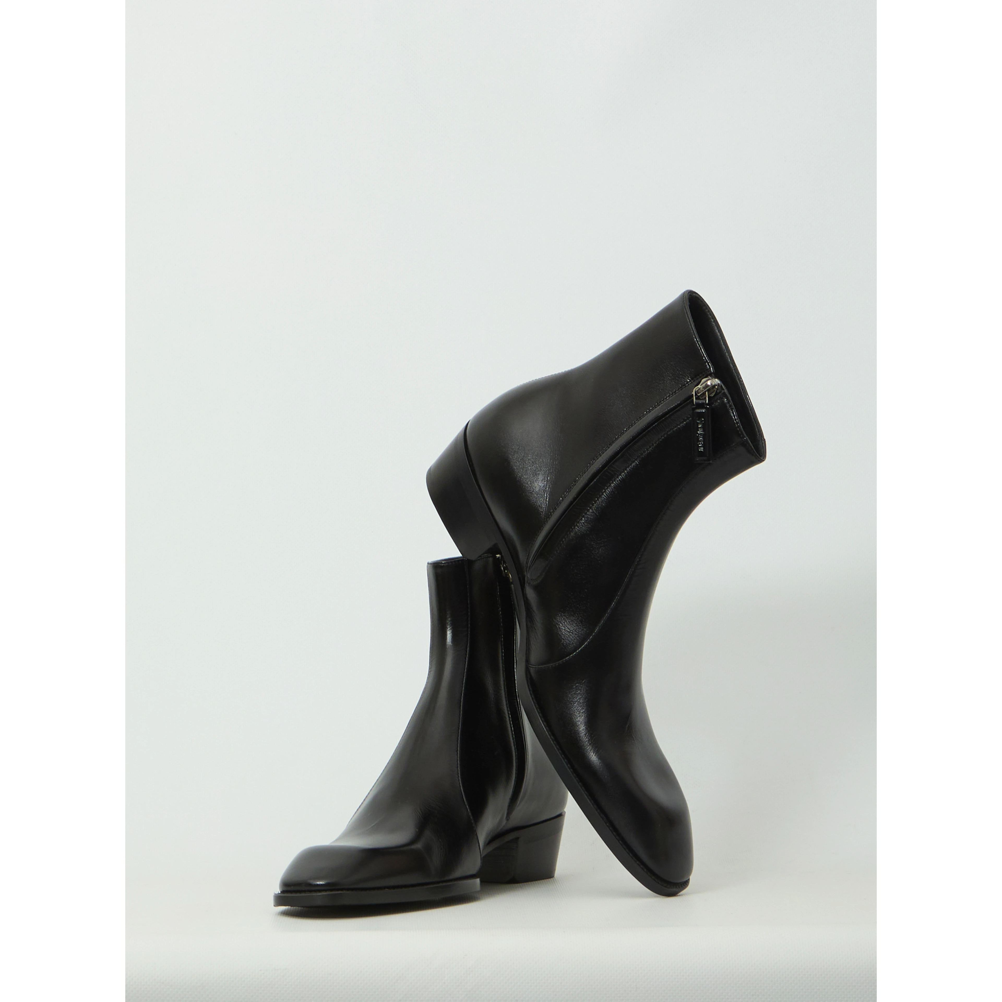 Black Aurelien boots