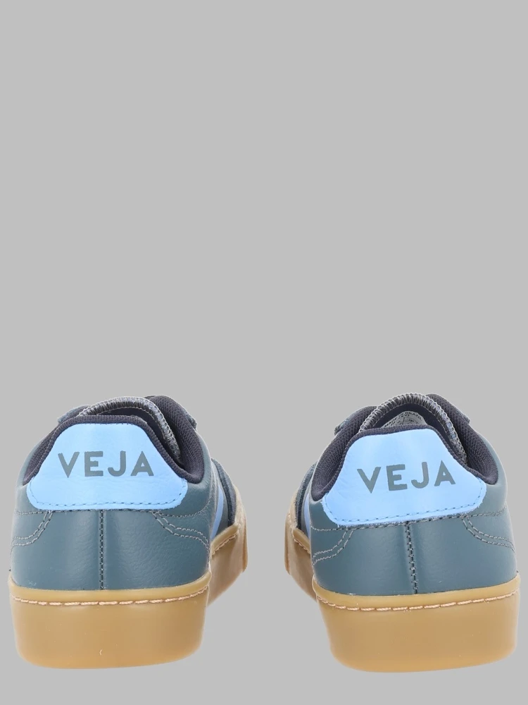 Sneaker "Volley" con lacci elastici alternative