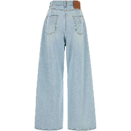 JEANS CON APPLICAZIONE