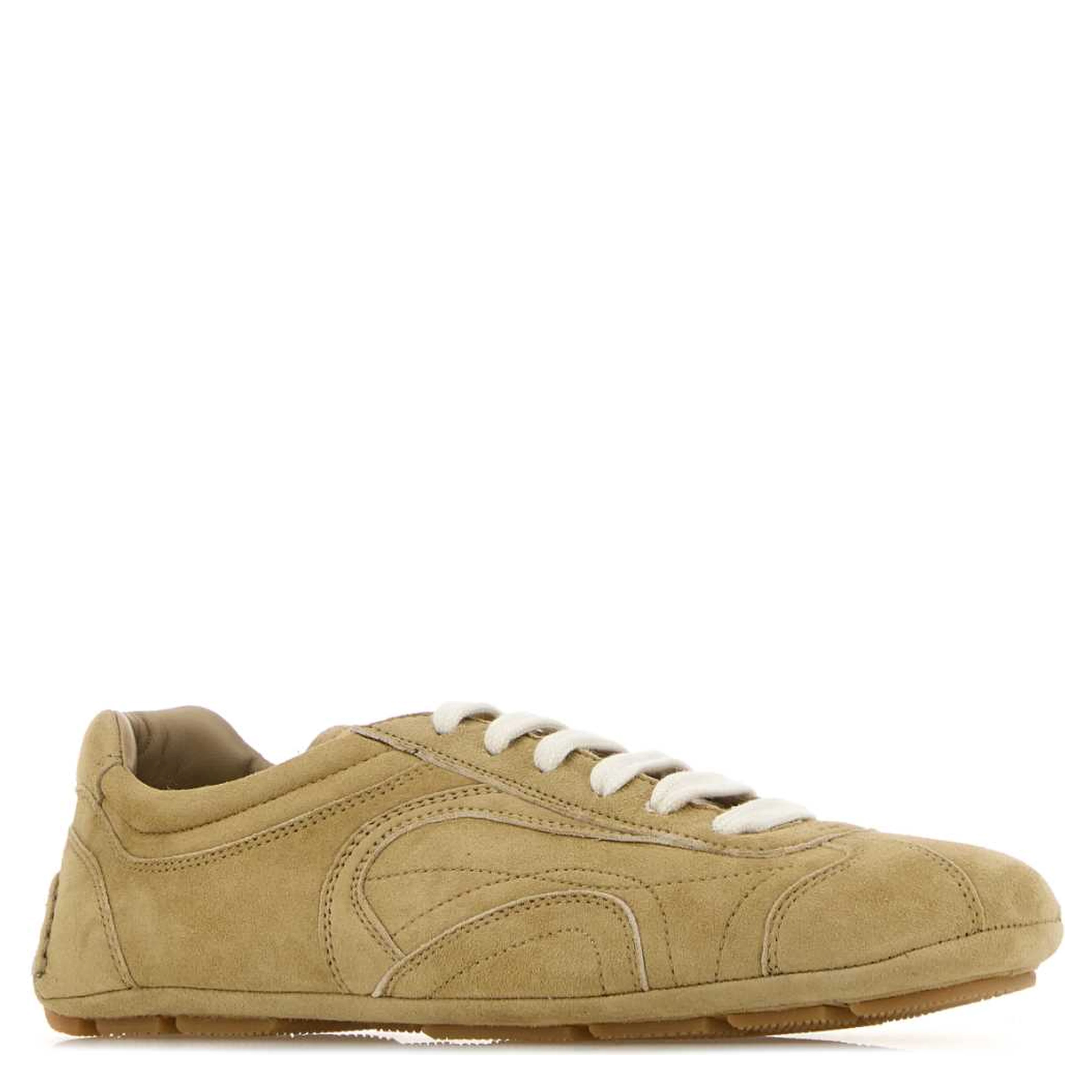 LACED SHOES