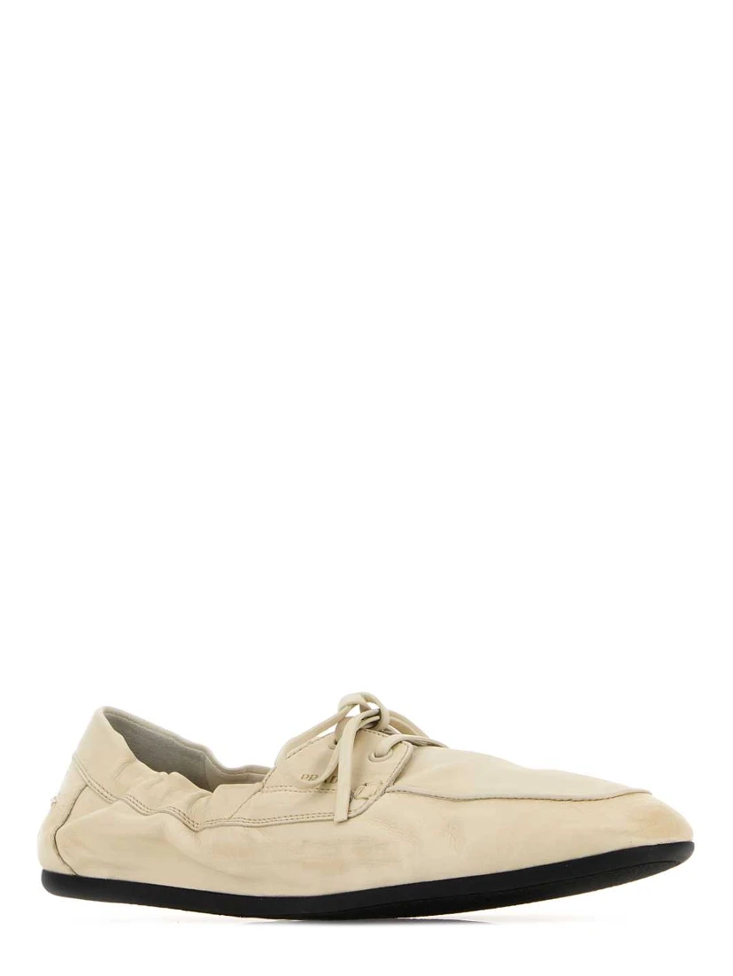LACED SHOES