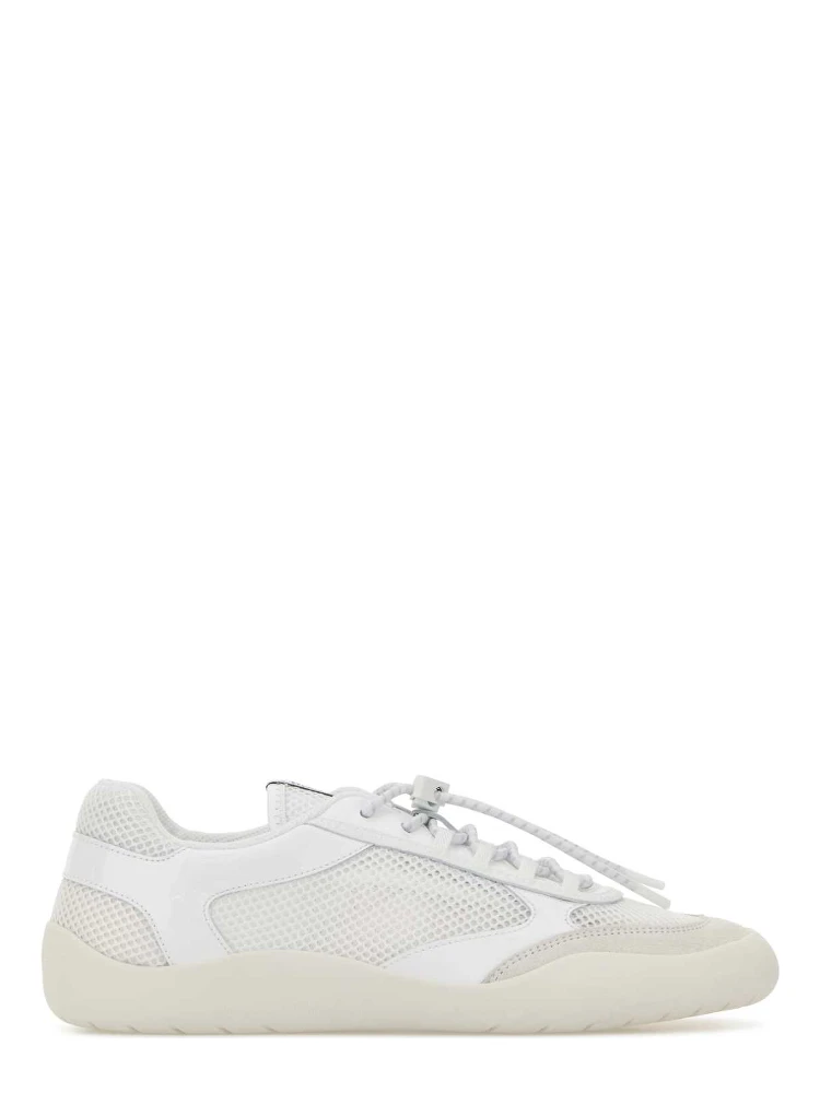 LACED SHOES