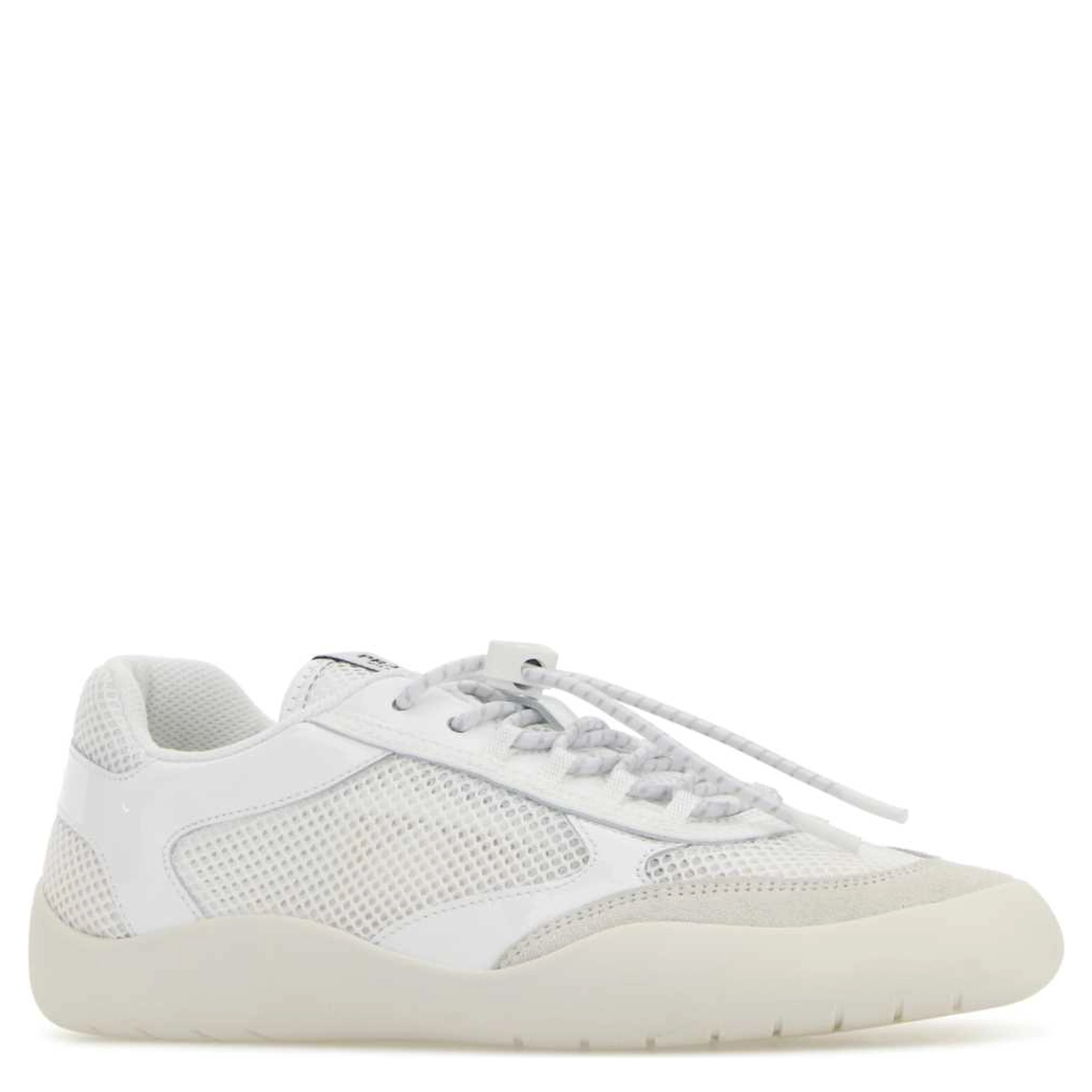 LACED SHOES