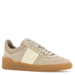 SNEAKER