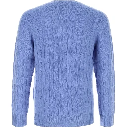 THE ICONIC CABLE-KNIT CASHMERE SWEATER