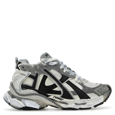 RUNNER