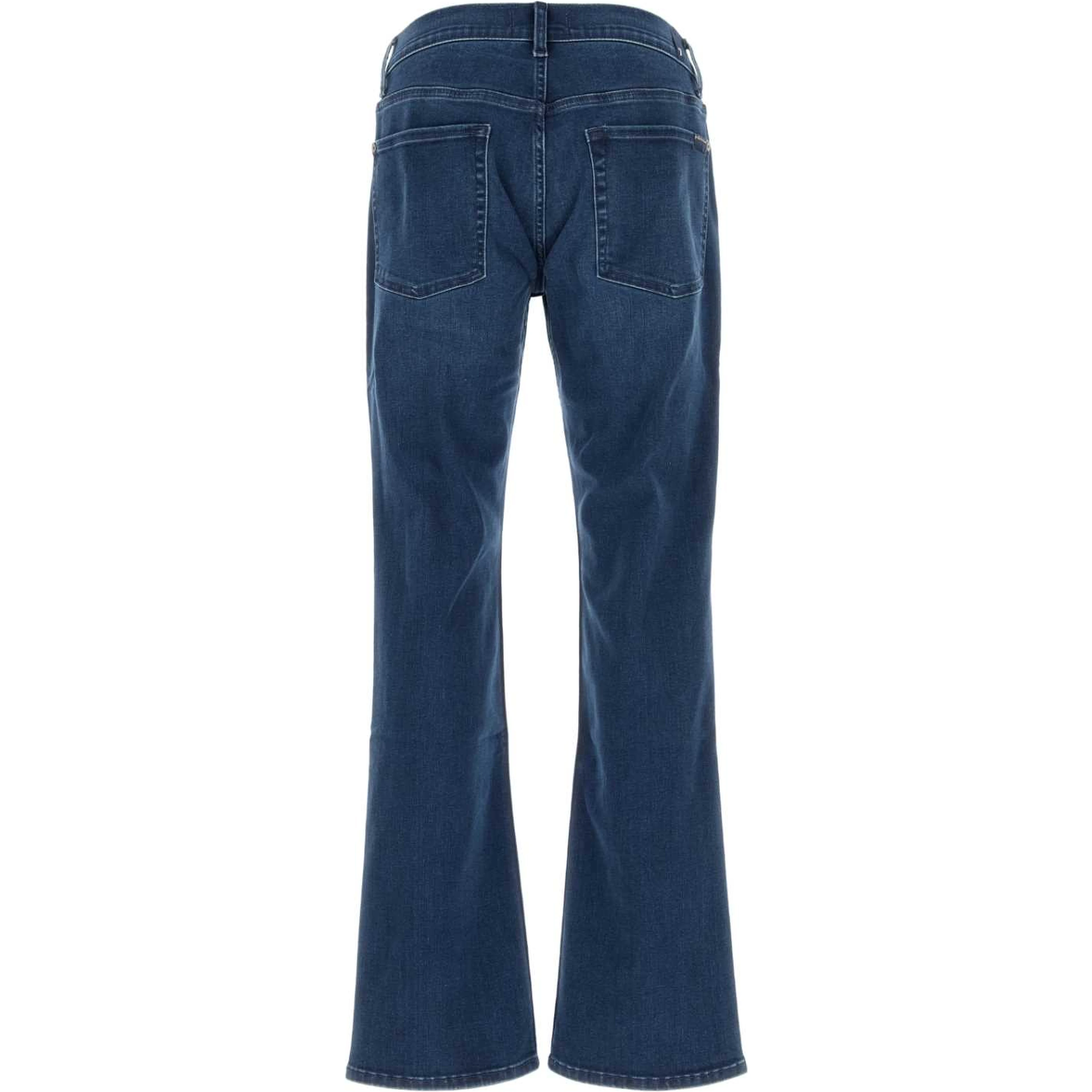 BOOTCUT