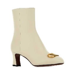 BOOTIE