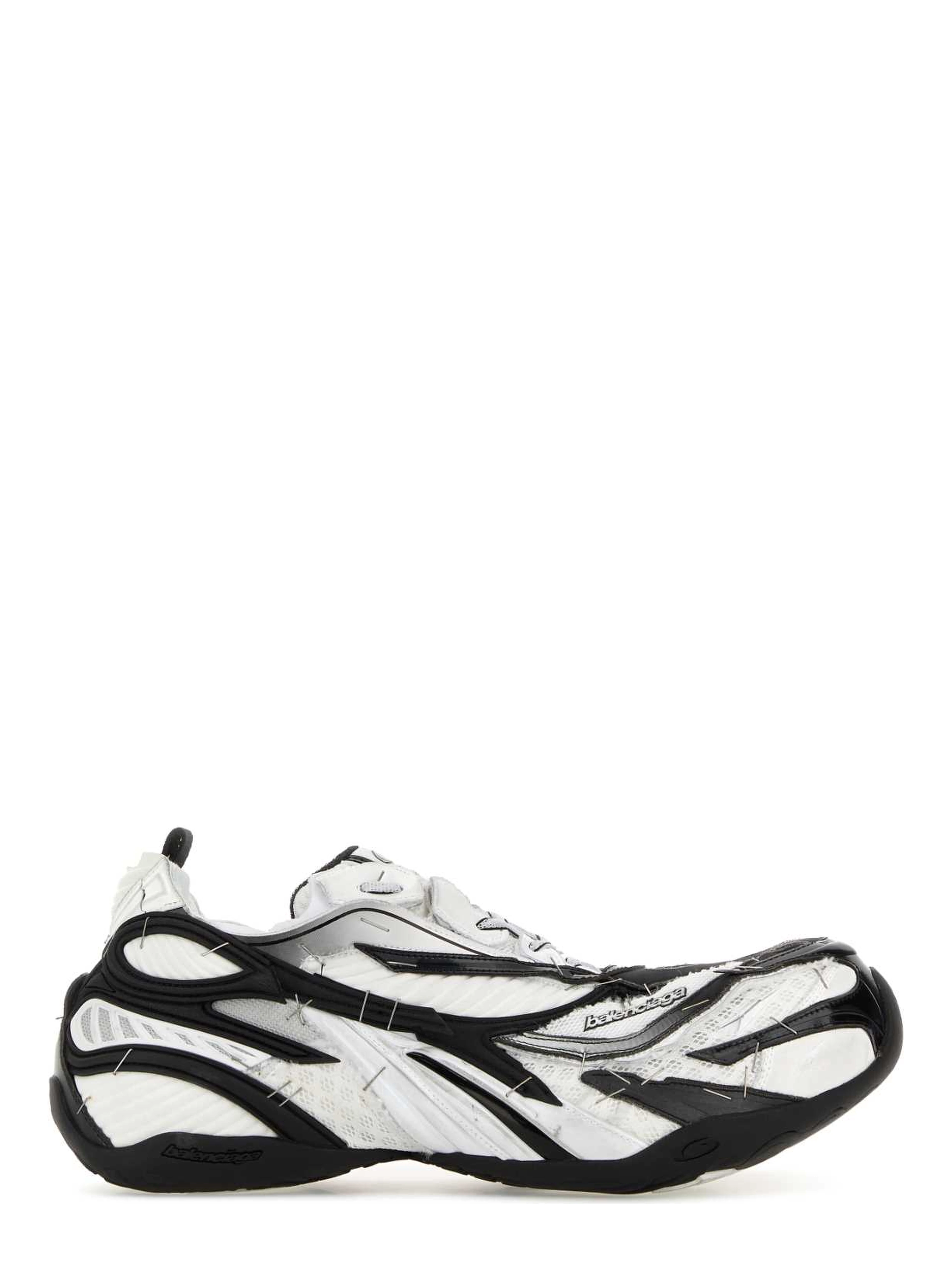 SOLELESS