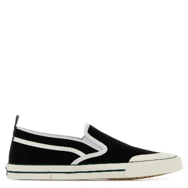 FABRIC UPPER AND RUBBER SOLE SHOE
