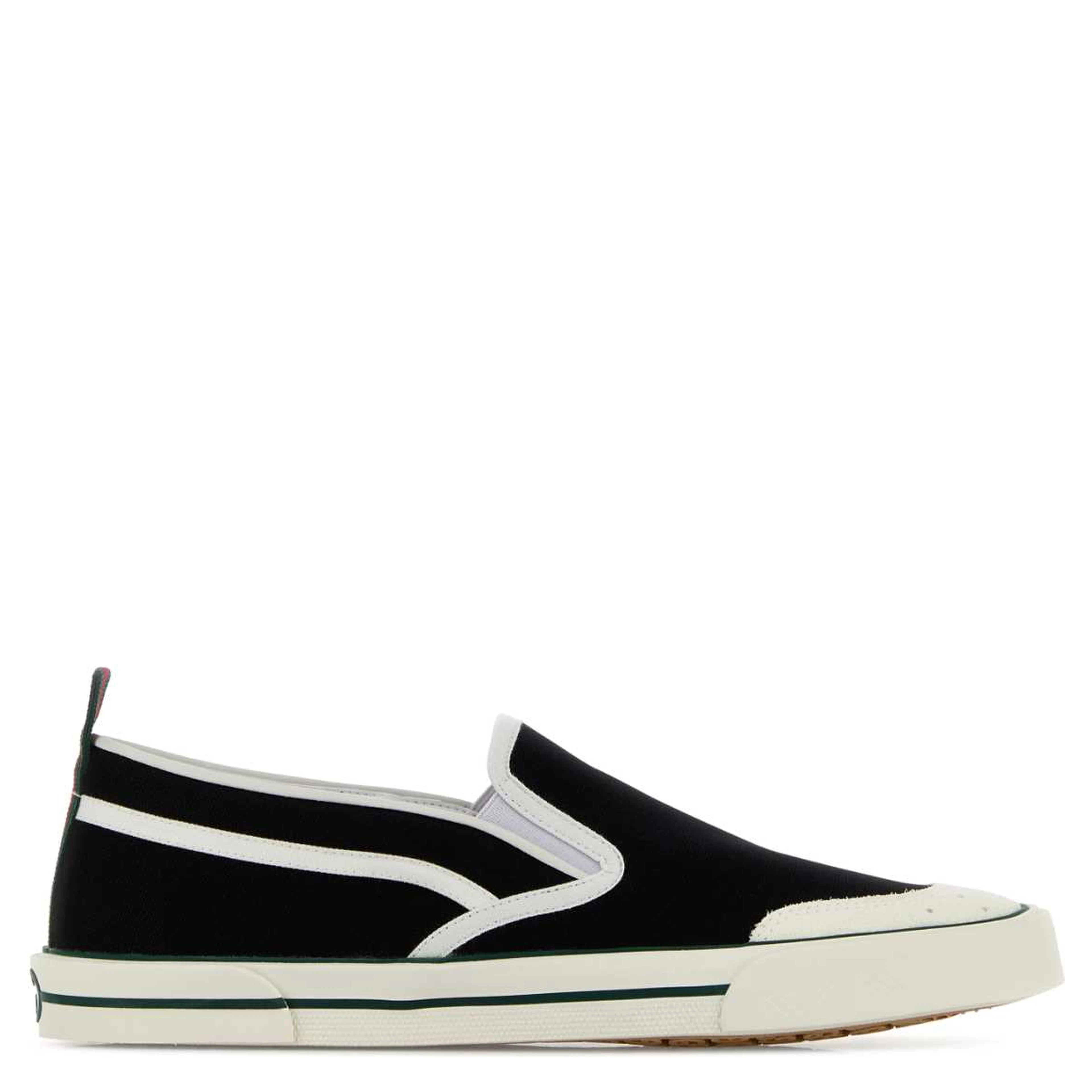 FABRIC UPPER AND RUBBER SOLE SHOE