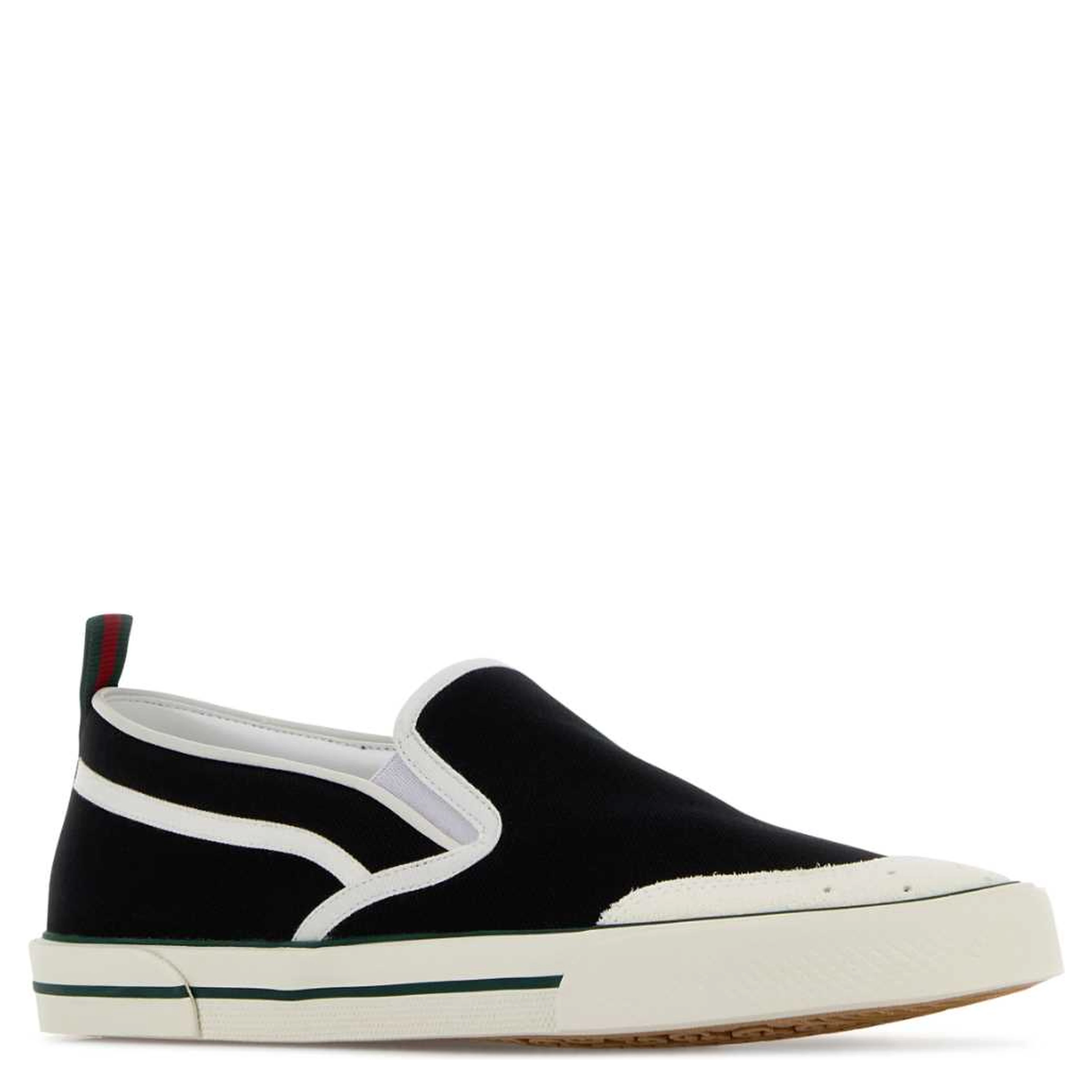 FABRIC UPPER AND RUBBER SOLE SHOE