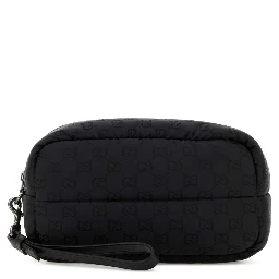 POUCH WITH REMOVABLE HANDLE