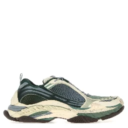 TRIPLE S 2