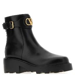 BOOTIE | VLOGO