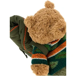 BARTHOLOMEW BEAR HIKING OUTFIT