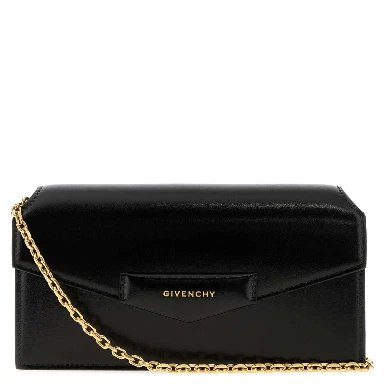 ANTIGONA ON CHAIN