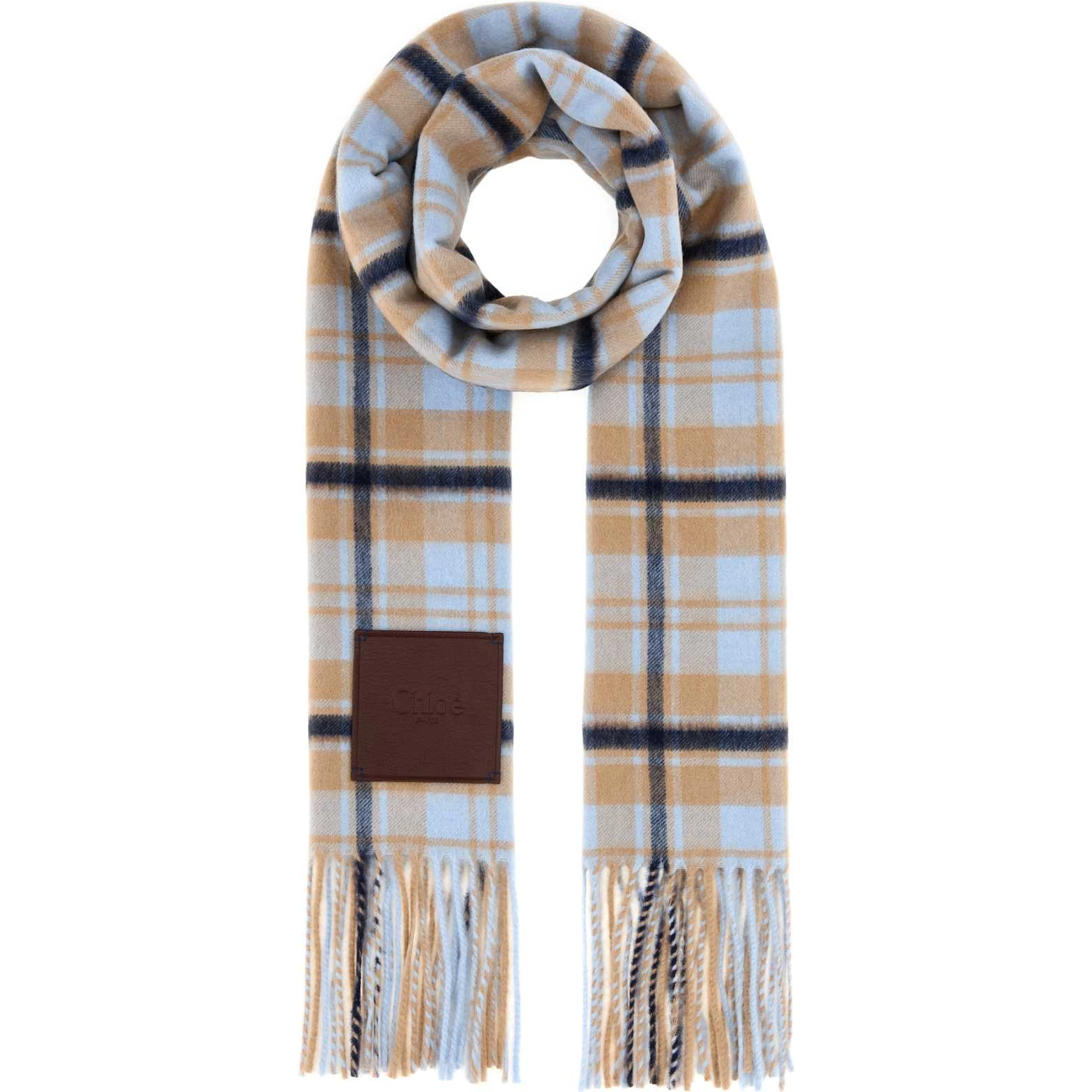 TS04 - Chloé In Checks