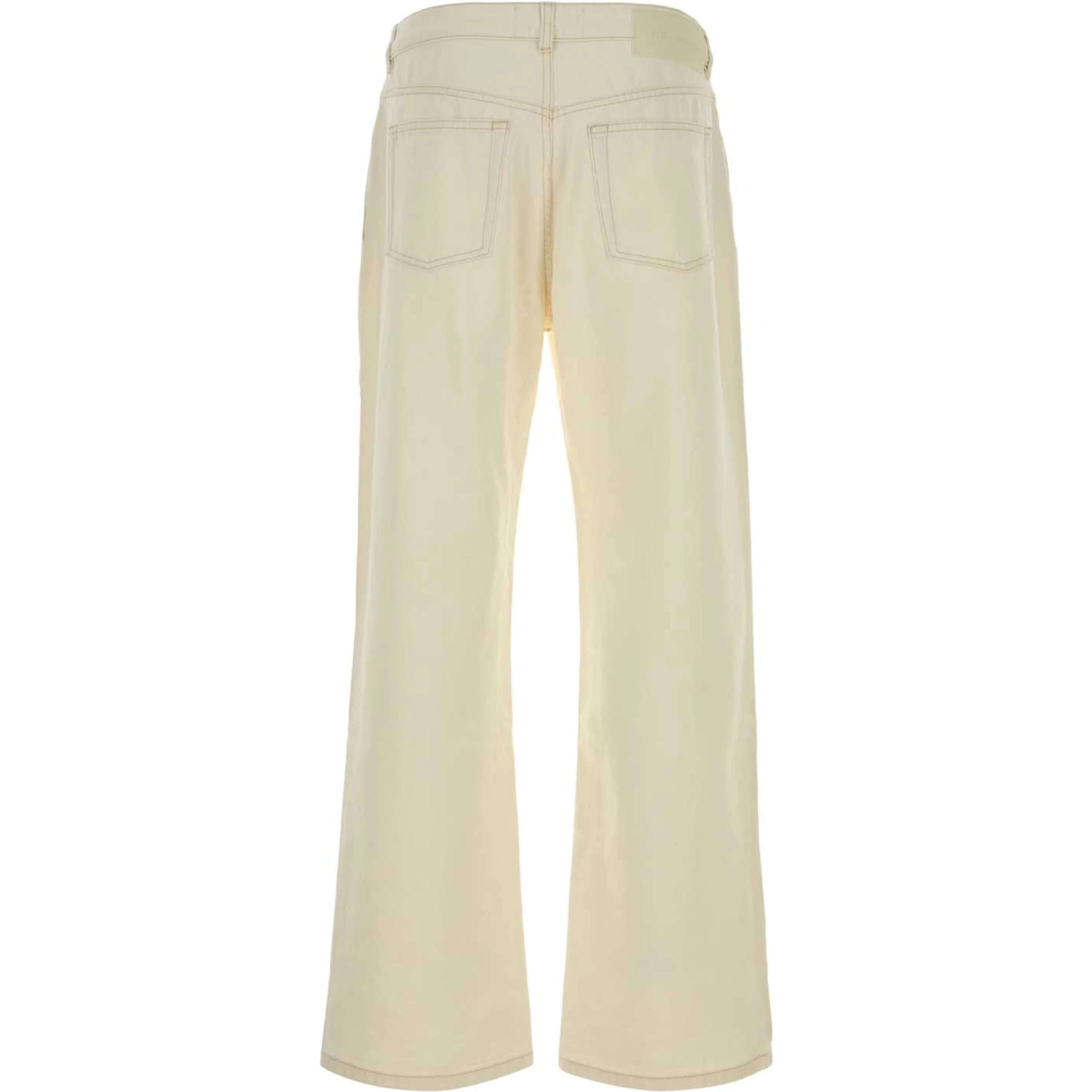 LARGEFITJEANS