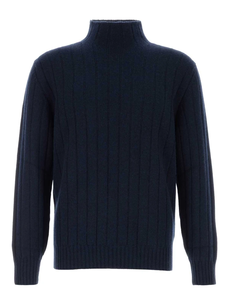CASHMERE TURTLENECK