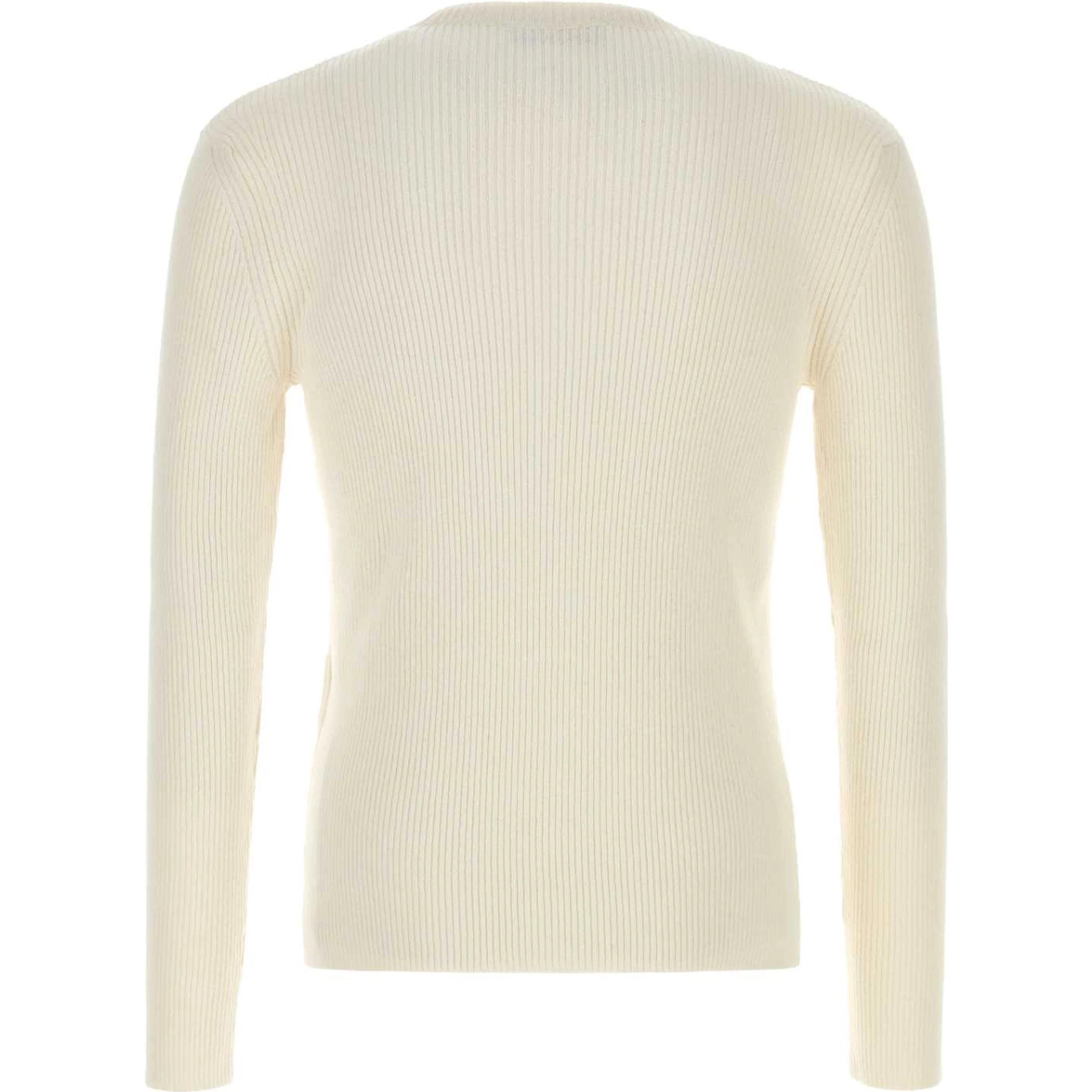 COMPACT ROUNDNECK