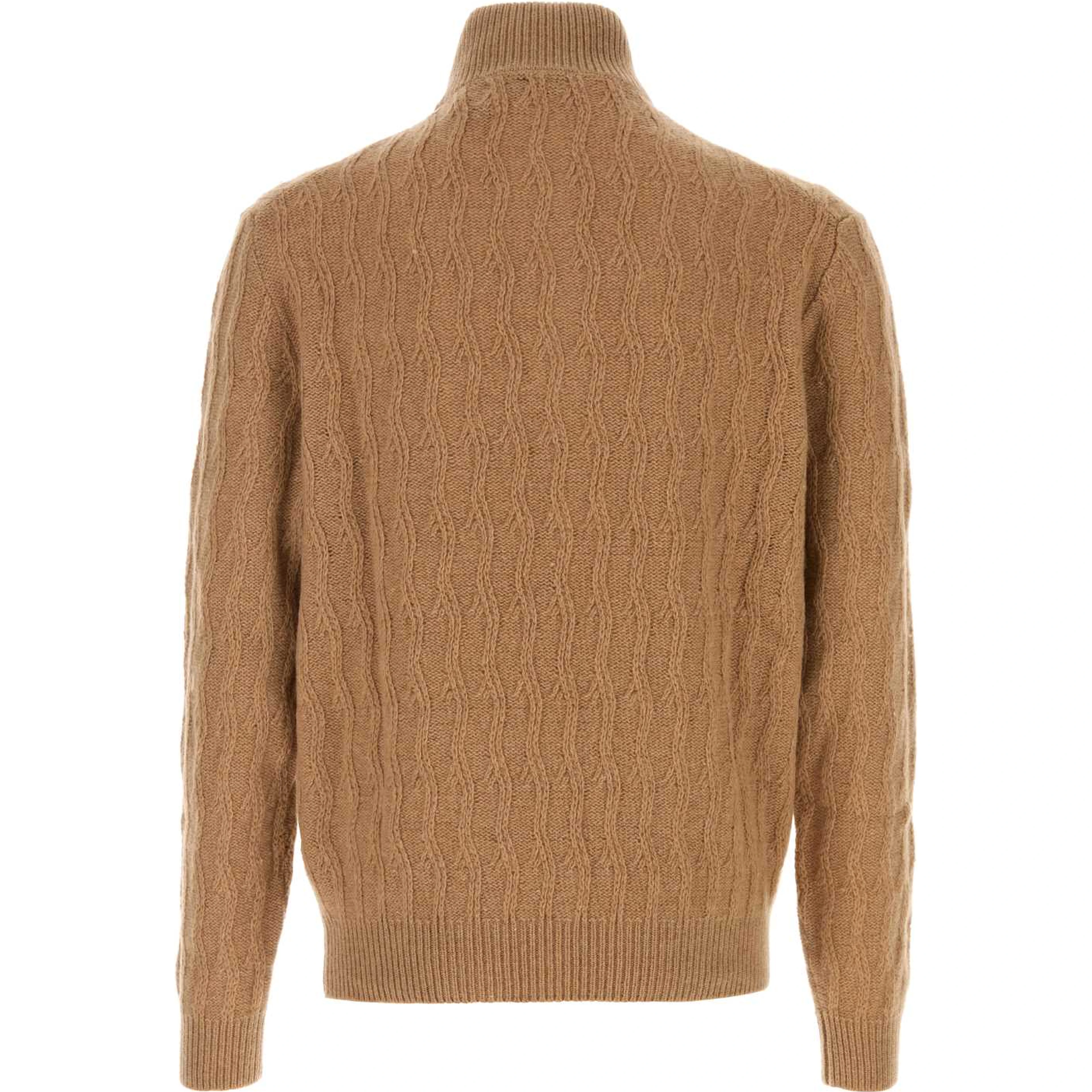 CABLE KNIT